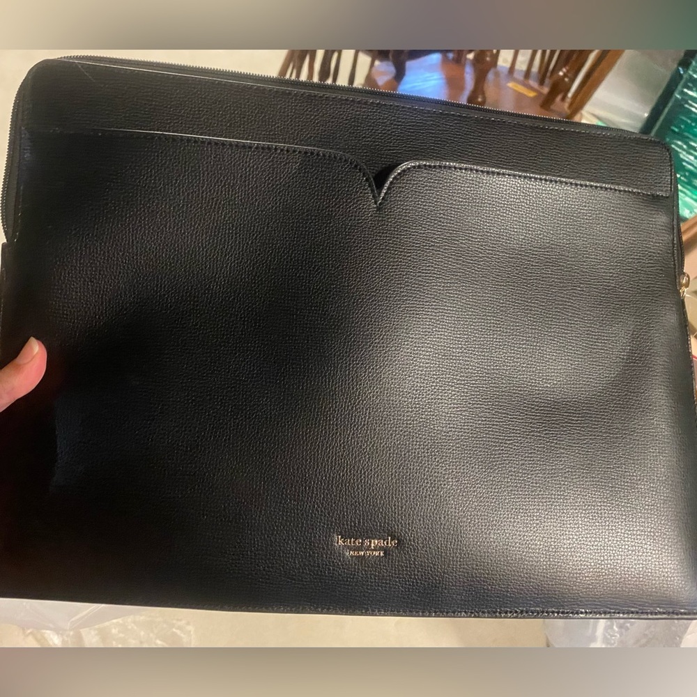 Kate Spade Sylvia Univ Slim Laptop Case